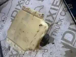 Used Coolant Reservoir (Stock #O/S-5522-CLTR)) Part Image