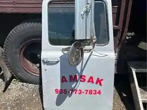 Used Door (Stock #MAC97-3516-DOOR/PS/)) Part Image
