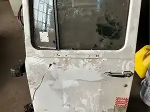 Used Door (Stock #MAC02-3080-DOOR/DS/)) Part Image