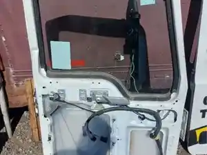 Used Door (Stock #MAC20-2683-DOOR/DS)) Part Image