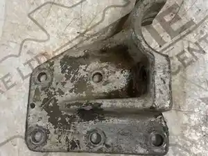 Used Engine Mount (Stock #FOR93-3086-ENGMNT/D)) Part Image