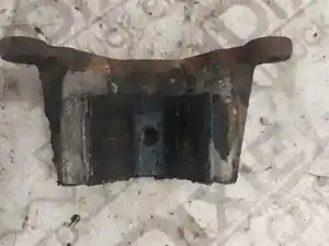 Used Engine Mount (Stock #INT-3523-ENGMNT/2)) Part Image