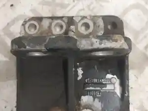 Used Engine Mount Image