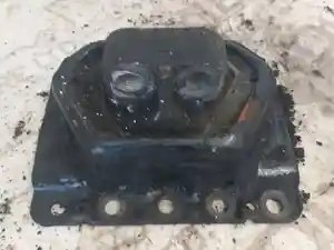 Used Engine Mount (Stock #MAC06-3576-ENGMNT/P)) Part Image