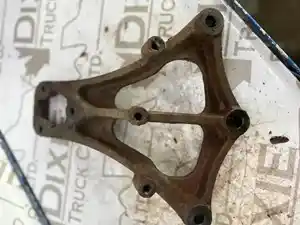 Used Engine Mount (Stock #MAC11-4912-ENGMNT/1)) Part Image