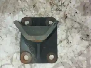 Used Engine Mount (Stock #INT-3753-RENGMNT/2)) Part Image
