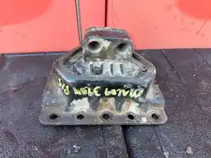 Used Engine Mount (Stock #MAC09-3954-ENGMNT/P)) Part Image