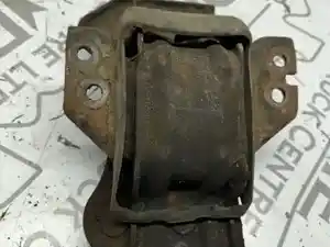 Used Engine Mount (Stock #FOR05-2033-ENGMNT/D)) Part Image