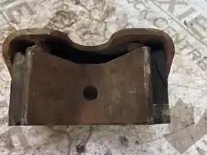 Used Engine Mount (Stock #INT06-5174-ENGMNT/P)) Part Image