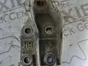 Used Engine Mount (Stock #INT06-4898-ENGMNT/P)) Part Image