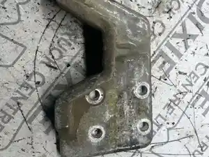 Used Engine Mount (Stock #FOR98-3953-ENGMNT/P)) Part Image