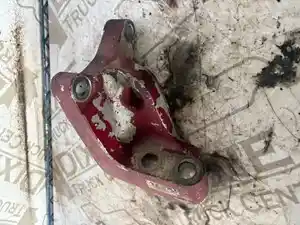 Used Engine Mount (Stock #MAC09-3954-RENGMNT/)) Part Image
