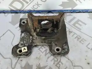 Used Engine Mount (Stock #KEN09-4090-ENGMNT/P)) Part Image