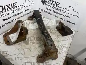Used Engine Mount (Stock #VOL00-1703-ENGMNT/3)) Part Image
