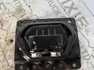 Used Engine Mount (Stock #MAC11-4912-RENGMNT/)) Part Image