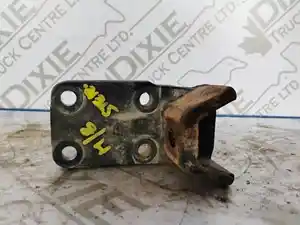 Used Engine Mount (Stock #MER-5162-ENGMNT/2)) Part Image