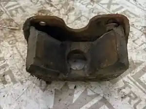 Used Engine Mount (Stock #INT07-5090-ENGMNT/P)) Part Image