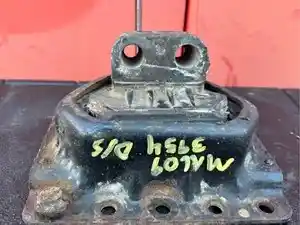 Used Engine Mount (Stock #MAC09-3954-ENGMNT/D)) Part Image