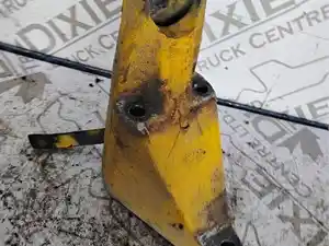 Used Peterbilt Cab Mount (Stock #PET-5786-CBMNT)) Part Image