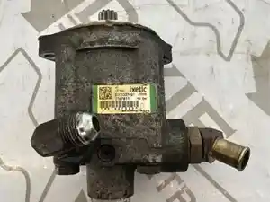 Used Steering Pump Image