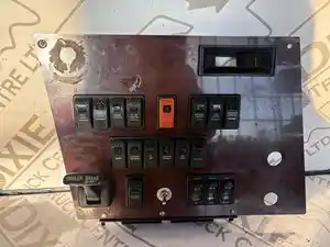 Used 2016 Cab Gauge (Stock #WES16-5975-GAUGPNL)) Part Image