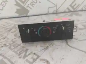 Used 2004 Workhorse Custom Chassis R20 Heater/AC Control Assy (Stock #WOR04-5609-HVAC)) Part Image