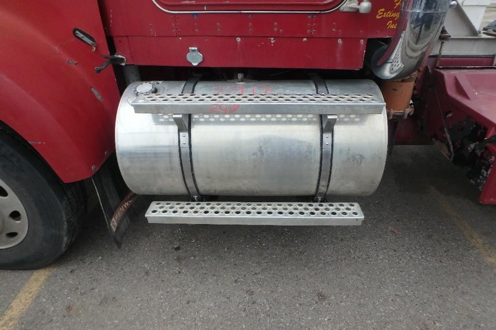 1996 KENWORTH W900 (Stock 30910) Fuel Tanks TPI