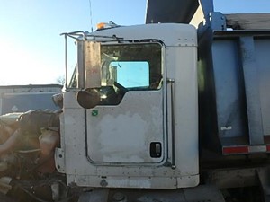 2010 KENWORTH T800 Cabs (Stock #28368) Part Image