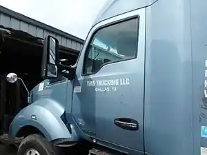 Used 2015 KENWORTH T680 Door (Stock #36396)) Part Image