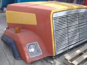 Used 1990 FREIGHTLINER FL112 Hood (Stock #14027)) Part Image