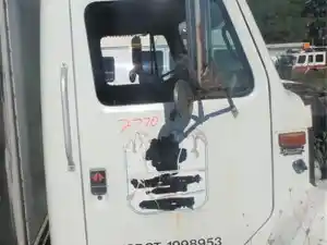 Used 1990 INTERNATIONAL 4600 LP Door (Stock #29194)) Part Image