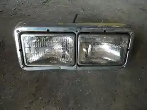 Used 1990 PETERBILT 320 Headlamp Assy (Stock #19119)) Part Image