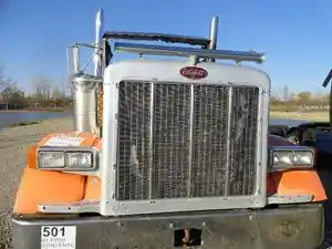 Used 1993 PETERBILT 379 Hood (Stock #16401)) Part Image