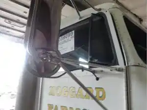 Used 1996 FREIGHTLINER FLD120 Mirror (Stock #20845)) Part Image