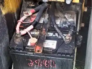 Used 1999 MACK RD688S Battery Box (Stock #30385)) Part Image