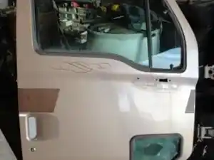 Used 1999 STERLING L9500 SERIES Door (Stock #15159)) Part Image