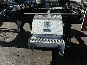 Used 2000 FREIGHTLINER FLD120 Tool Box Image
