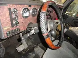 Used 2002 INTERNATIONAL 9400I Steering Column (Stock #18649)) Part Image