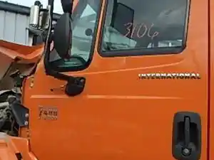 Used 2003 INTERNATIONAL 7400 Door (Stock #34542)) Part Image