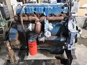 Used 2003 INTERNATIONAL DT 466E Engine Assy Image