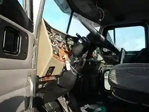 Used 2004 PETERBILT 330 Steering Column (Stock #33398)) Part Image