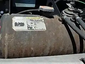 Used 2004 PETERBILT 379 Radiator Overflow Bottle (Stock #27577)) Part Image