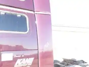Used 2004 VOLVO VNL 780 Sleeper Fairing (Stock #16586)) Part Image