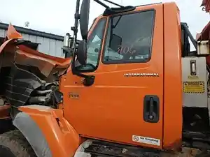 Used 2005 INTERNATIONAL 7400 Door (Stock #34532)) Part Image