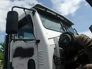 Used 2005 OSHKOSH F-SERIES Cab (Stock #25073)) Part Image