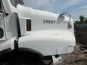 Used 2005 OSHKOSH F-SERIES Hood (Stock #25098)) Part Image