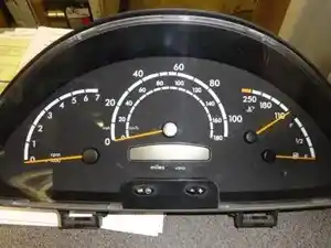 Used 2006 FREIGHTLINER SPRINTER Instrument Cluster (Stock #15575)) Part Image