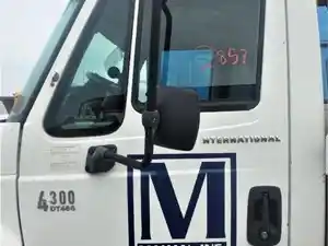 Used 2006 INTERNATIONAL 4300 Door (Stock #30131)) Part Image