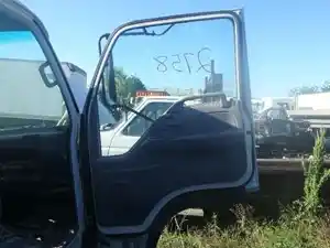 Used 2006 ISUZU NPR Door (Stock #29067)) Part Image