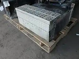 Used 2007 FREIGHTLINER COLUMBIA 120 Tool Box (Stock #26851)) Part Image